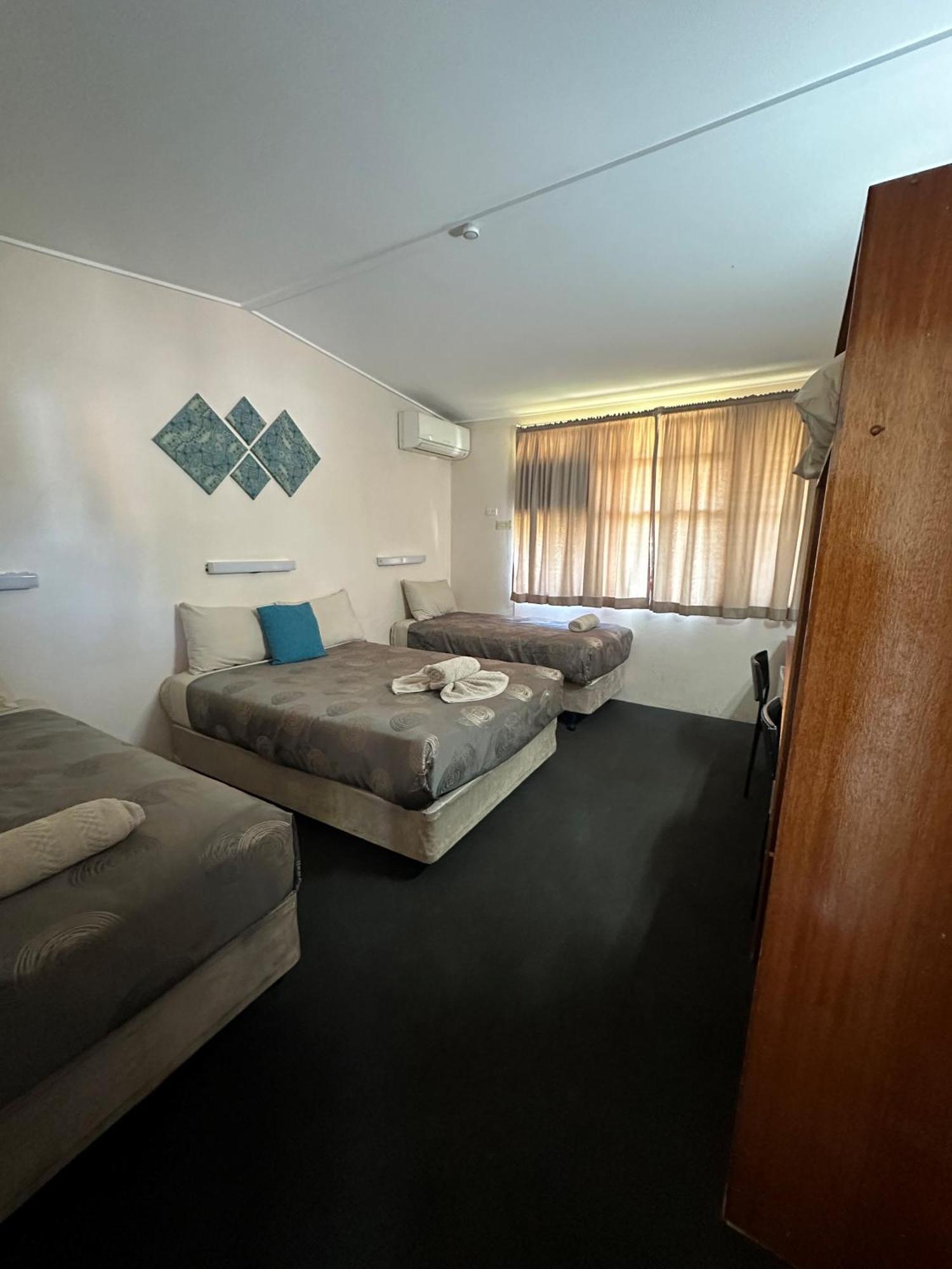 Copper City Motel โคบาร์ ภายนอก รูปภาพ