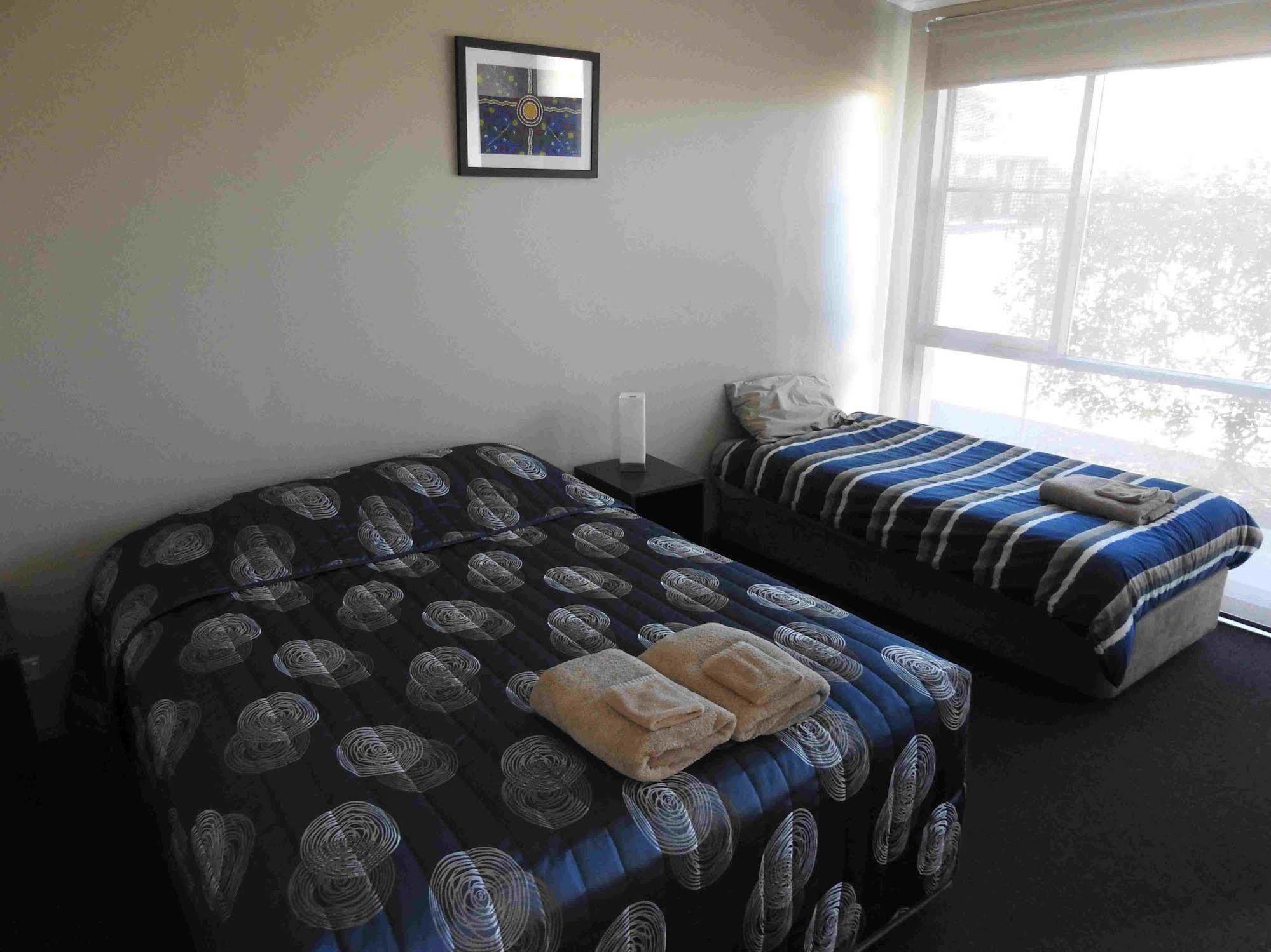 Copper City Motel โคบาร์ ภายนอก รูปภาพ