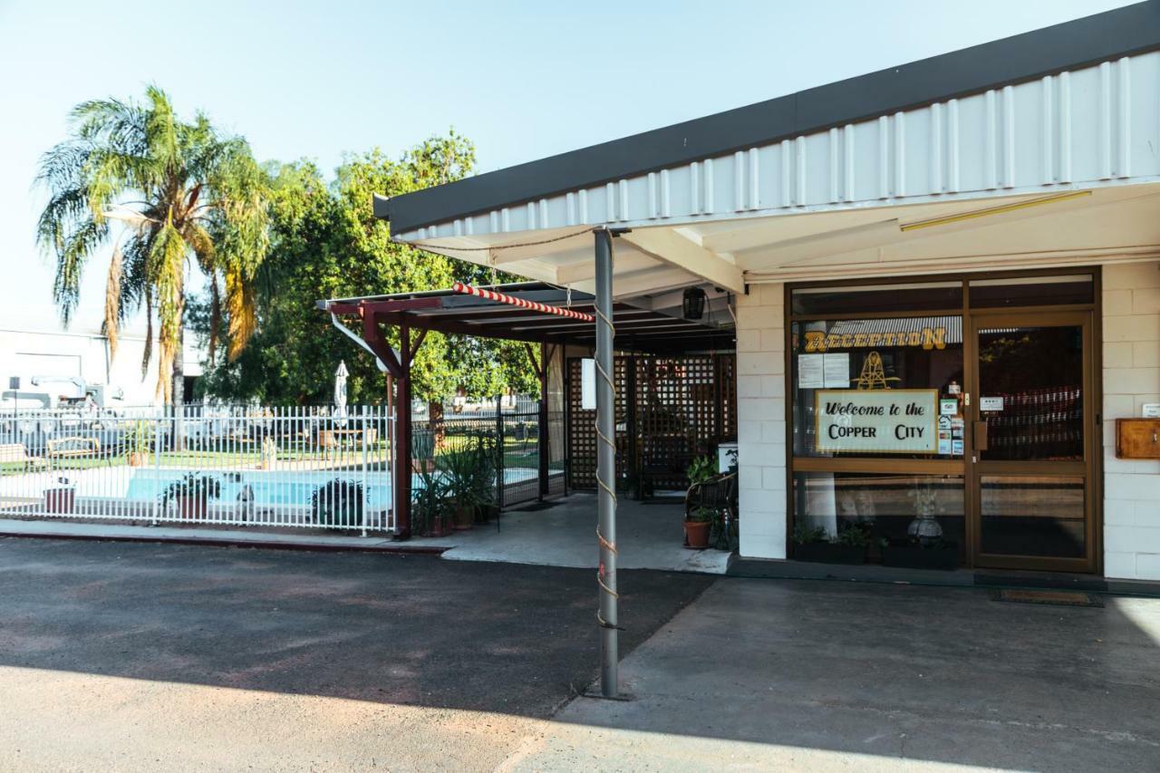 Copper City Motel โคบาร์ ภายนอก รูปภาพ