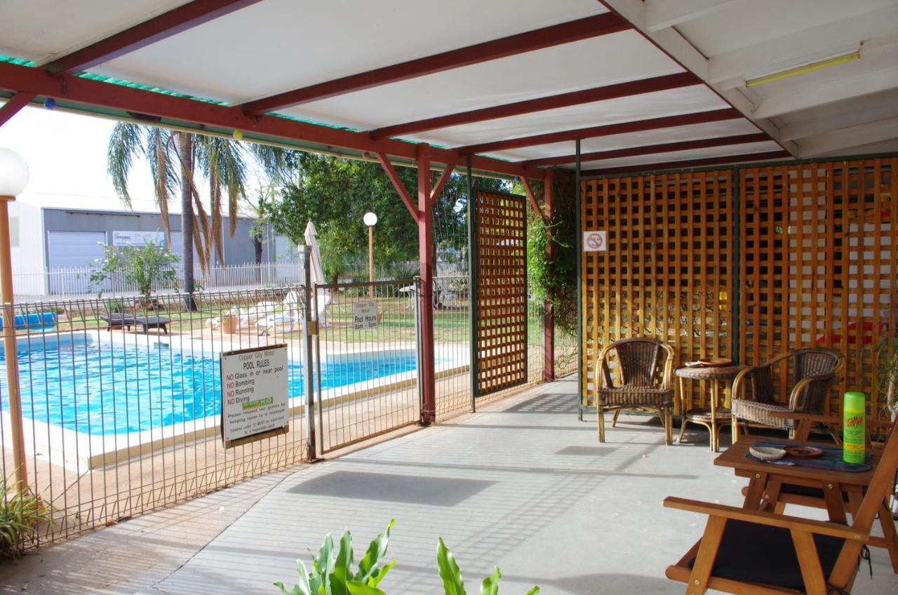 Copper City Motel โคบาร์ ภายนอก รูปภาพ