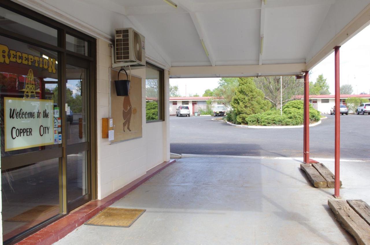 Copper City Motel โคบาร์ ภายนอก รูปภาพ